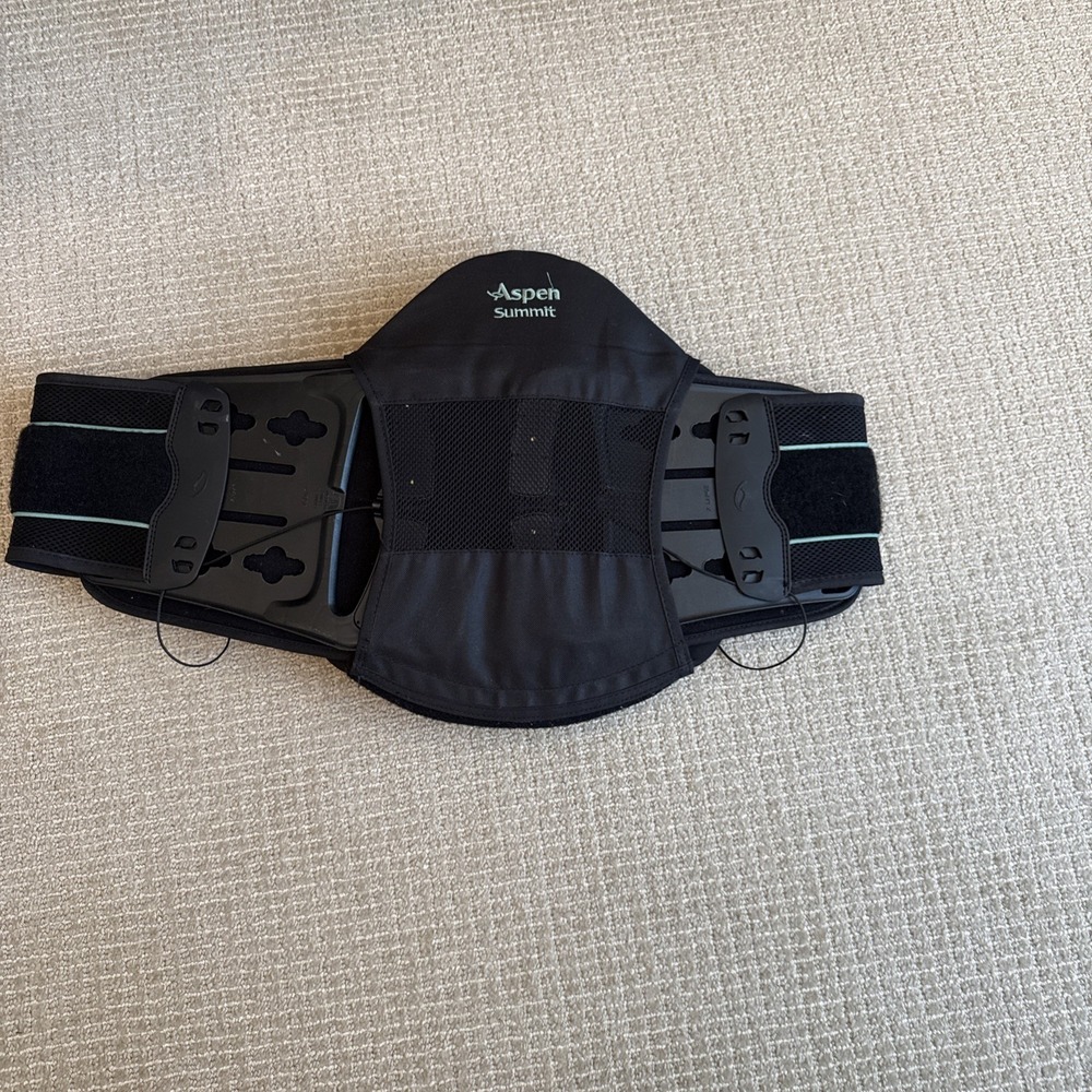 Aspen Summit XL Adjustable Pulley Back Brace